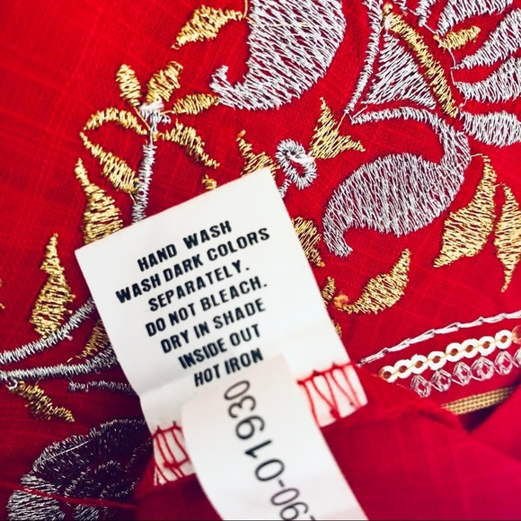 Aurelia red sleeveless embroidered Top from India size Medium - Picture 8 of 8